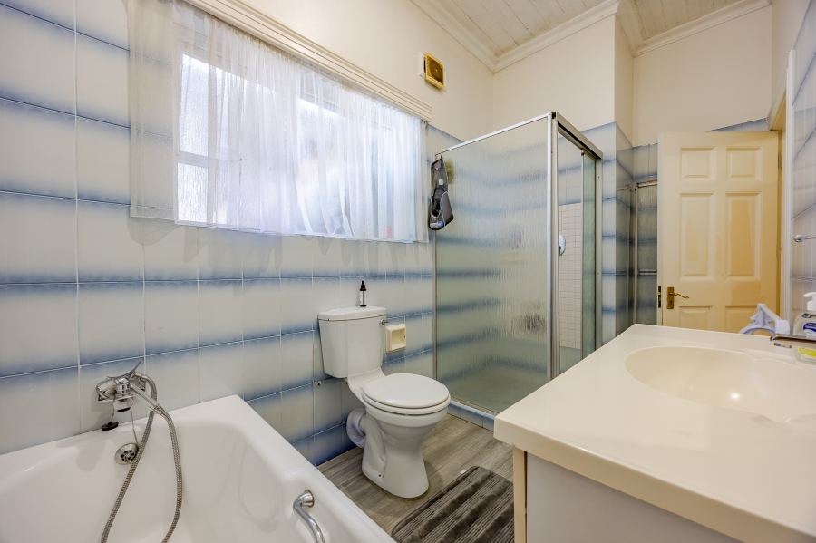 7 Bedroom Property for Sale in Wynberg Western Cape